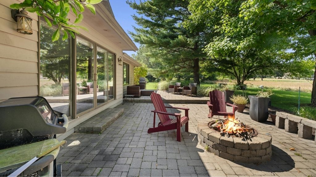 The Complete Guide to Designing a Custom Backyard Fire Pit